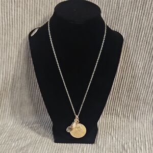 Elegant Gold and Silver Pendant Necklace